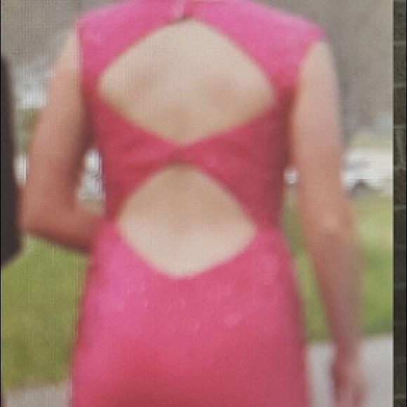 One of a Kind Prom dress - Picture 2 of 2